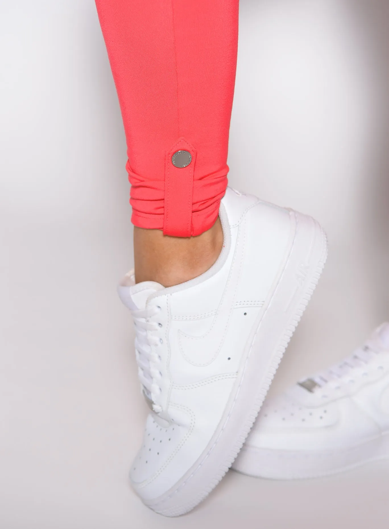 Cargo Edge Leggings Bombshell