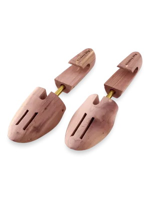 Cedar Shoe Tree - Cedar