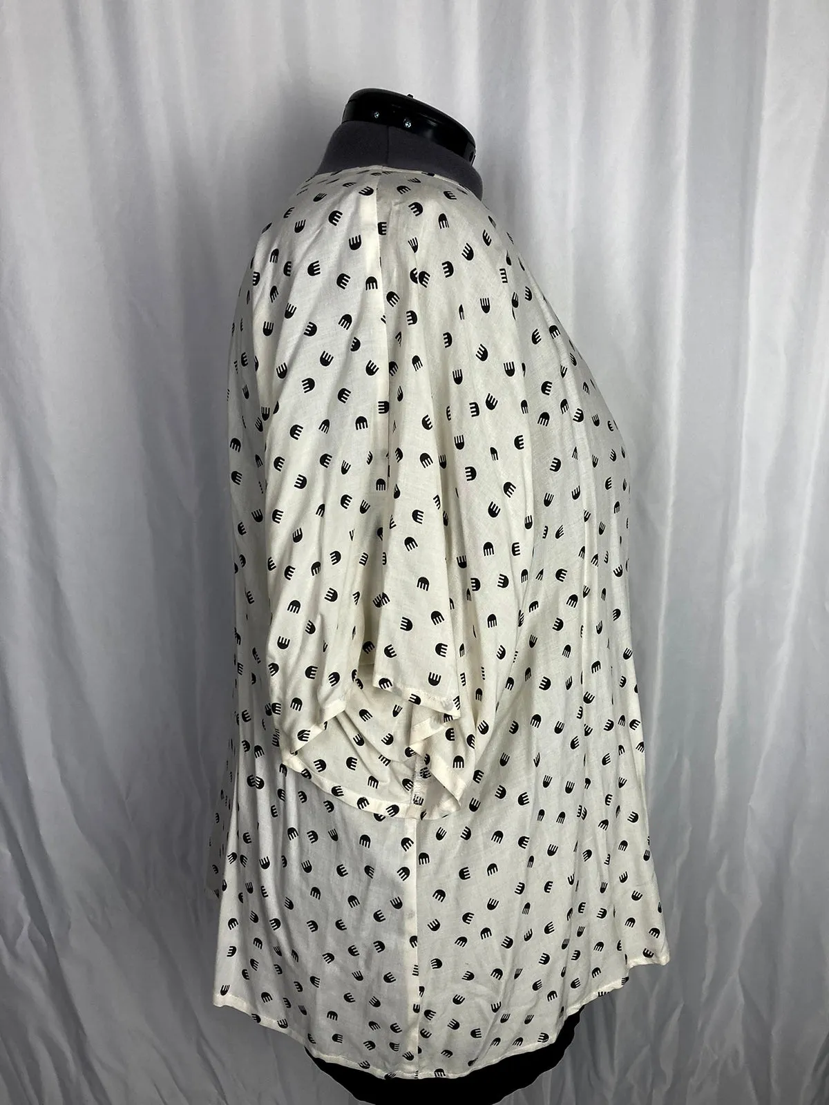 Jibri Size 3 (22) Cream & Black Print Shirt