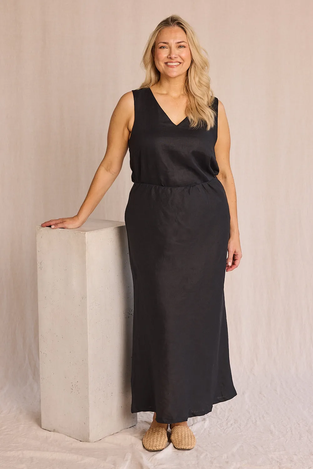 Katie Bias Cut Linen Skirt in Black Adrift
